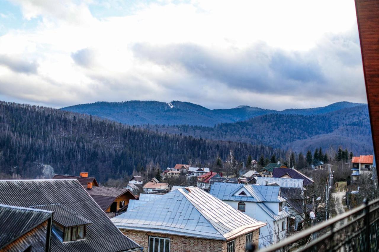 Карпатська Вершина Hotel Yaremche Exterior photo